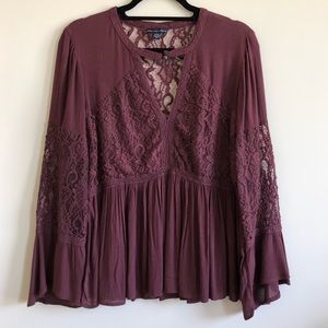 American Eagle lace shirt